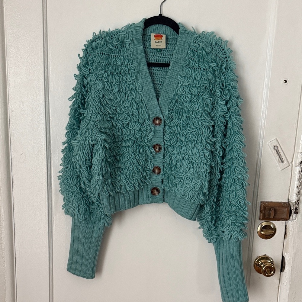 RARE ✨ FARM RIO Textured Vneck Cardigan with Button Closure
